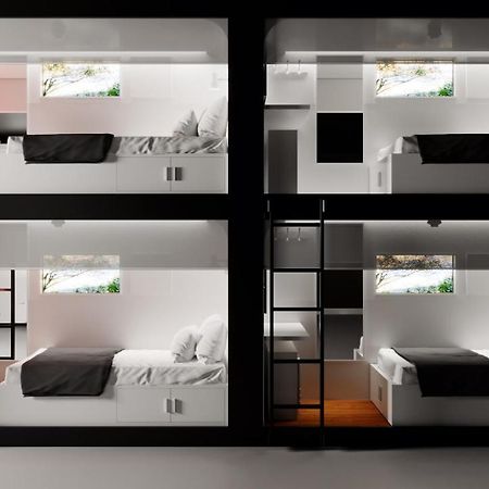 M Pods Malaga Hotel ภายนอก รูปภาพ