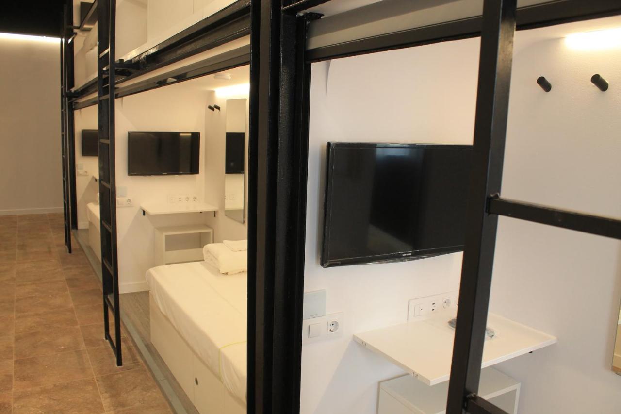 M Pods Malaga Hotel ภายนอก รูปภาพ