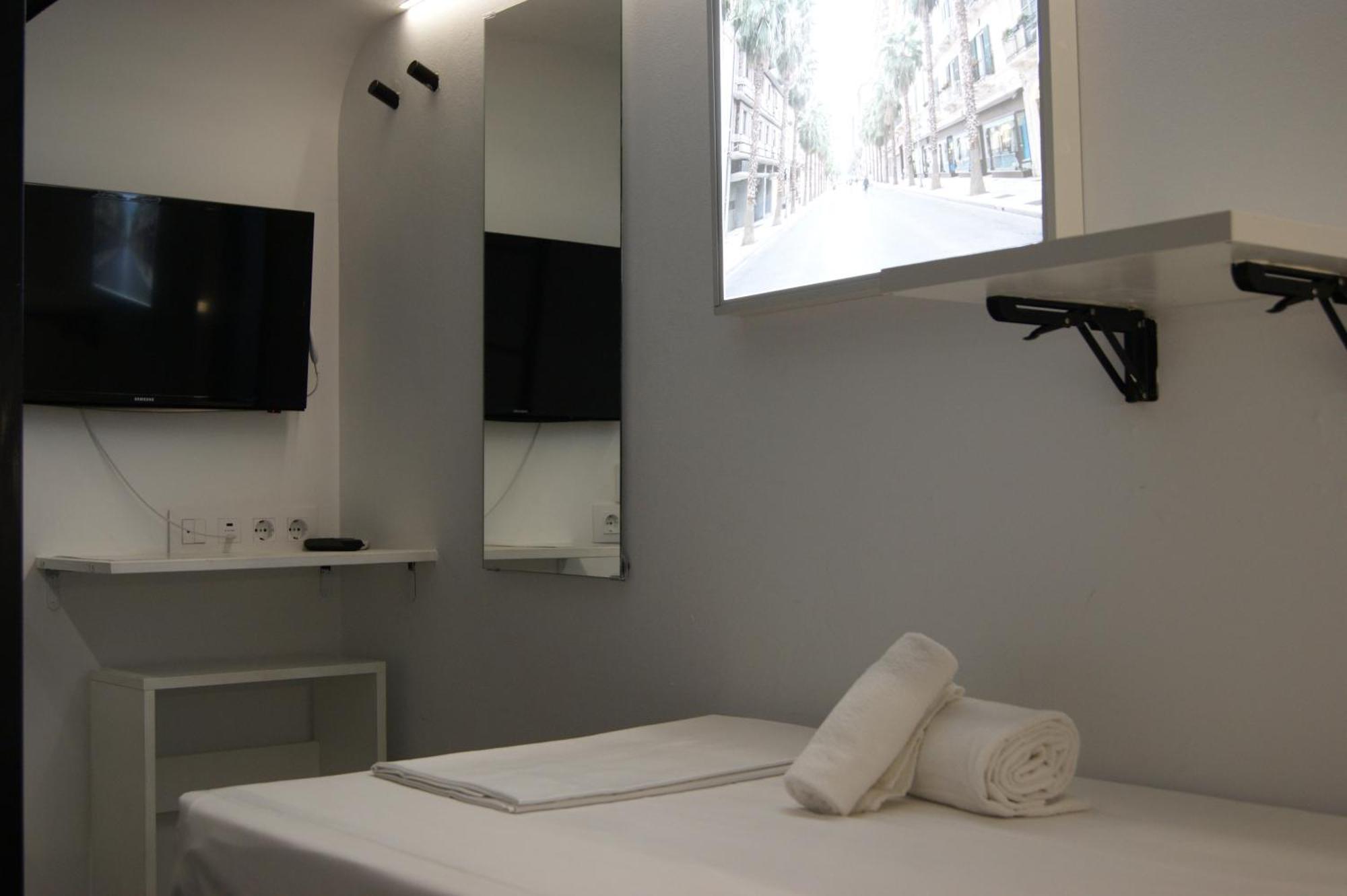 M Pods Malaga Hotel ภายนอก รูปภาพ